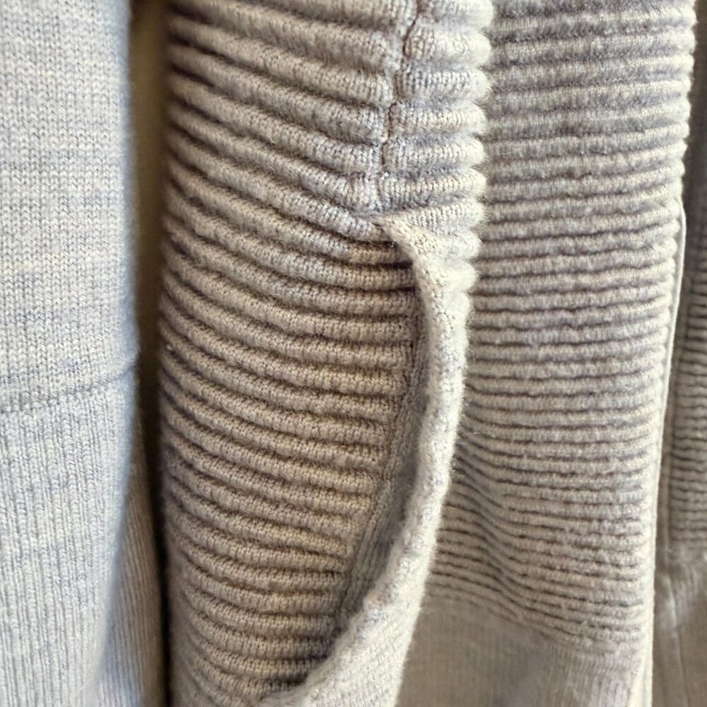 Lululemon Merino Wool Wrap Cardigan Gray Size 6 - Picture 6 of 9